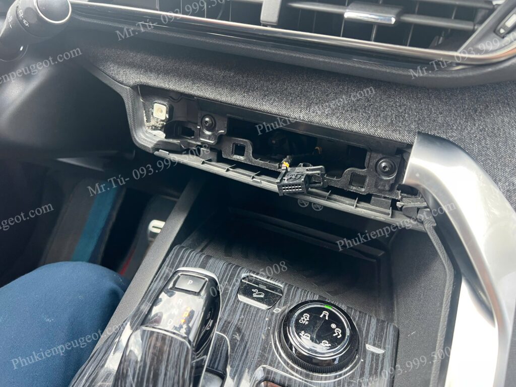 Cụm bàn phím điều chỉnh xe Peugeot