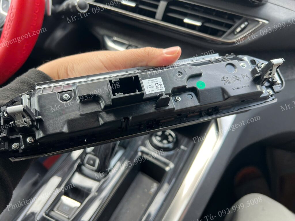 Cụm bàn phím điều chỉnh xe Peugeot
