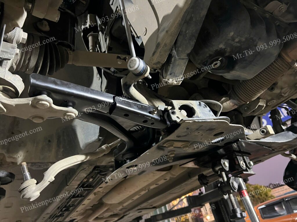càng A xe Peugeot
