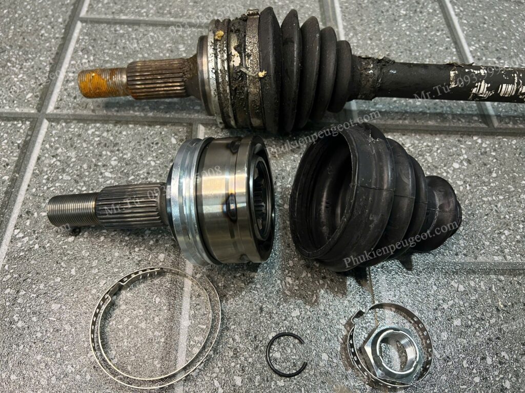 Đầu láp ngoài xe Peugeot