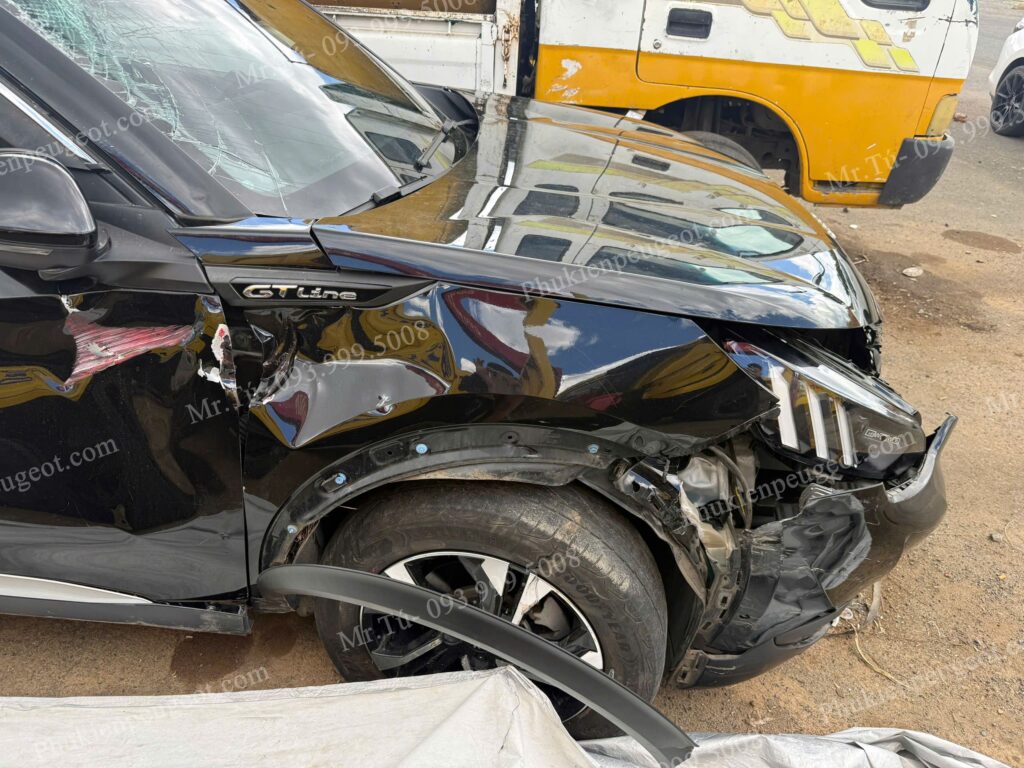 sửa chữa xe Peugeot bị tai nạn