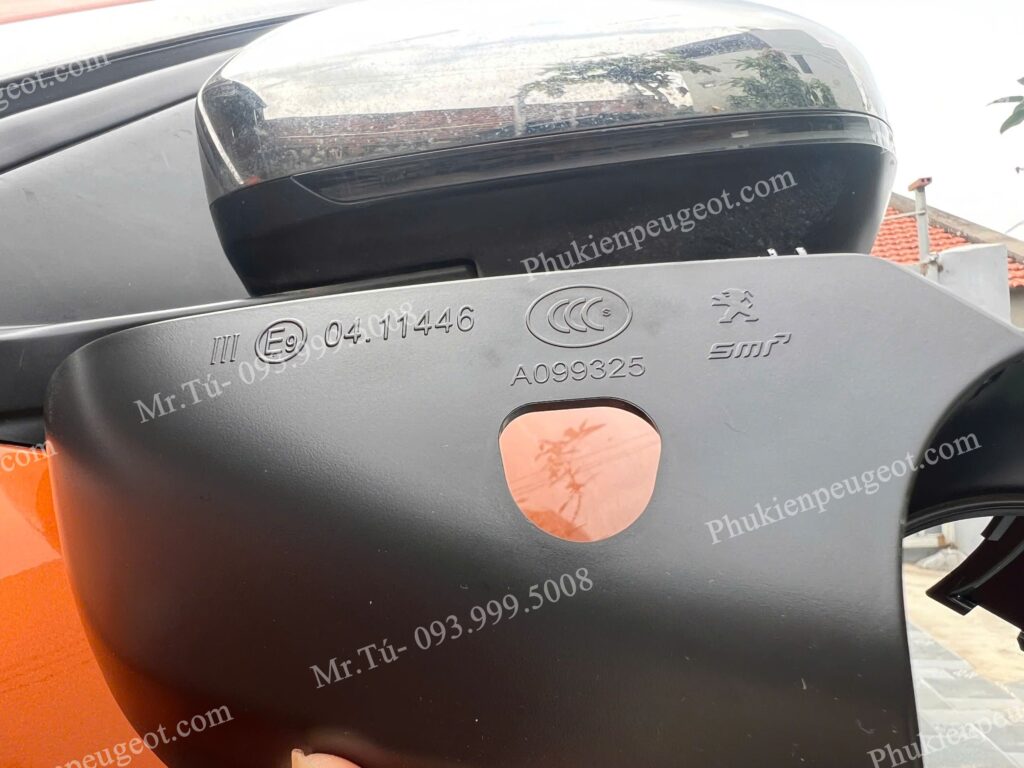 Vỏ dưới gương chiếu hậu Peugeot