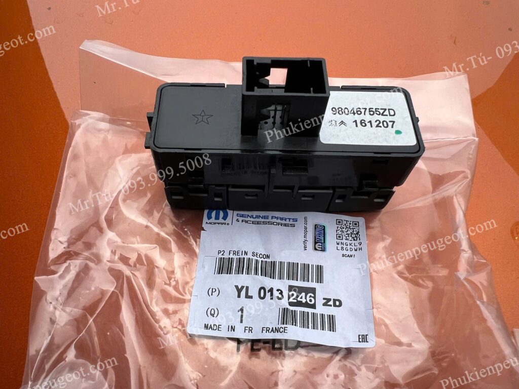 Cụm hiển thị cần số Peugeot 2008 