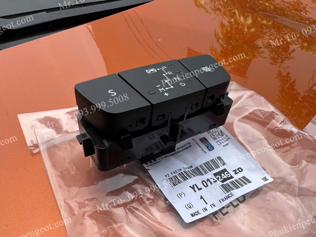 Cụm hiển thị cần số Peugeot 2008 