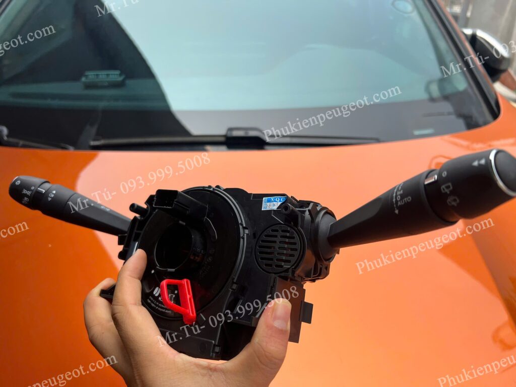 Cụm điều khiển đèn xe Peugeot 2008