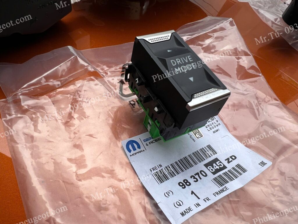 Phím chế độ lái xe Peugeot 2008