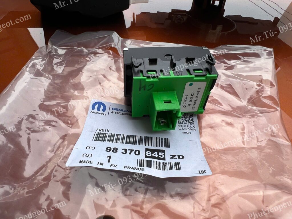 Phím chế độ lái xe Peugeot 2008