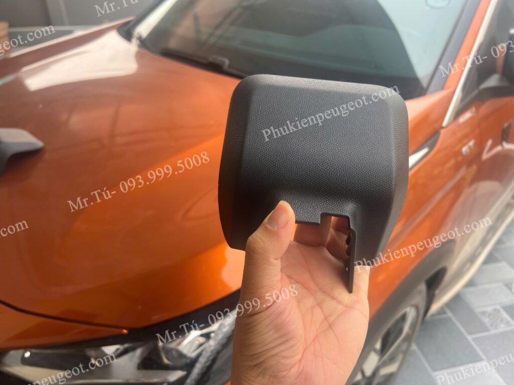 Ốp chân ghế xe Peugeot 3008