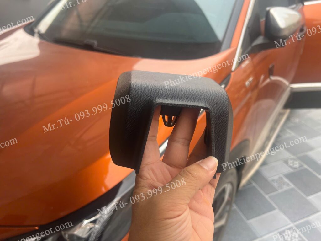 Ốp chân ghế xe Peugeot 3008