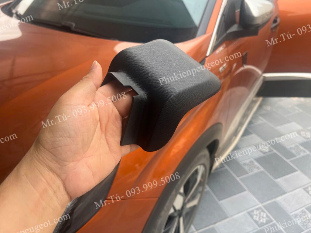 Ốp chân ghế xe Peugeot 3008