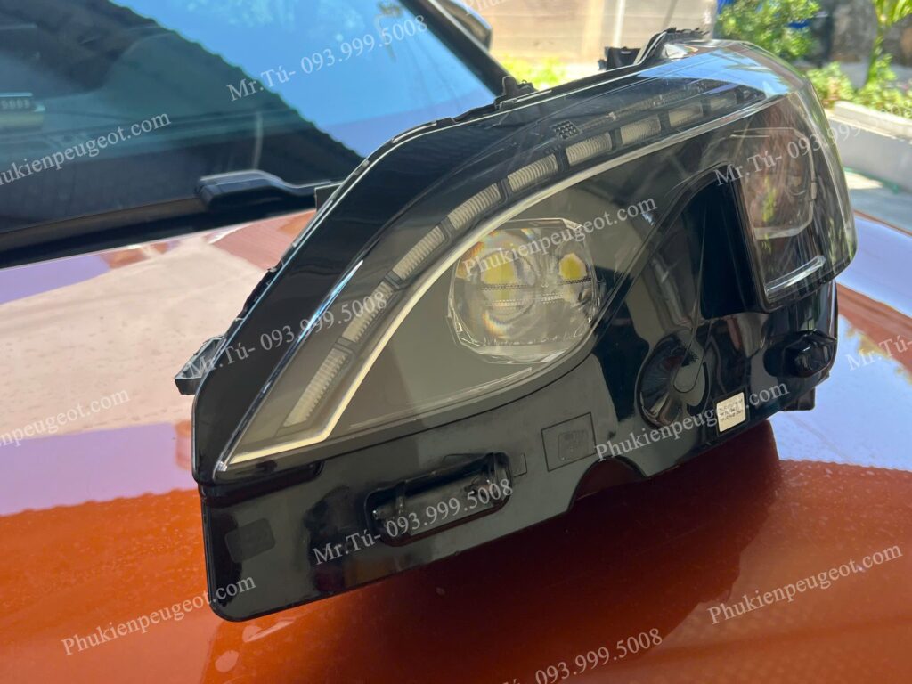 Cụm đèn pha xe Peugeot
