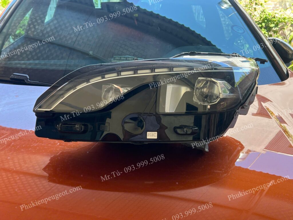 Cụm đèn pha xe Peugeot