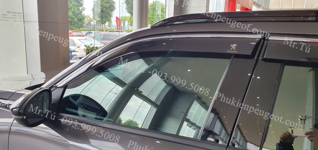 Vè che mưa Peugeot 2008