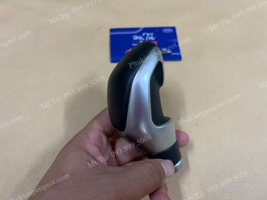 Cần số Peugeot 3008