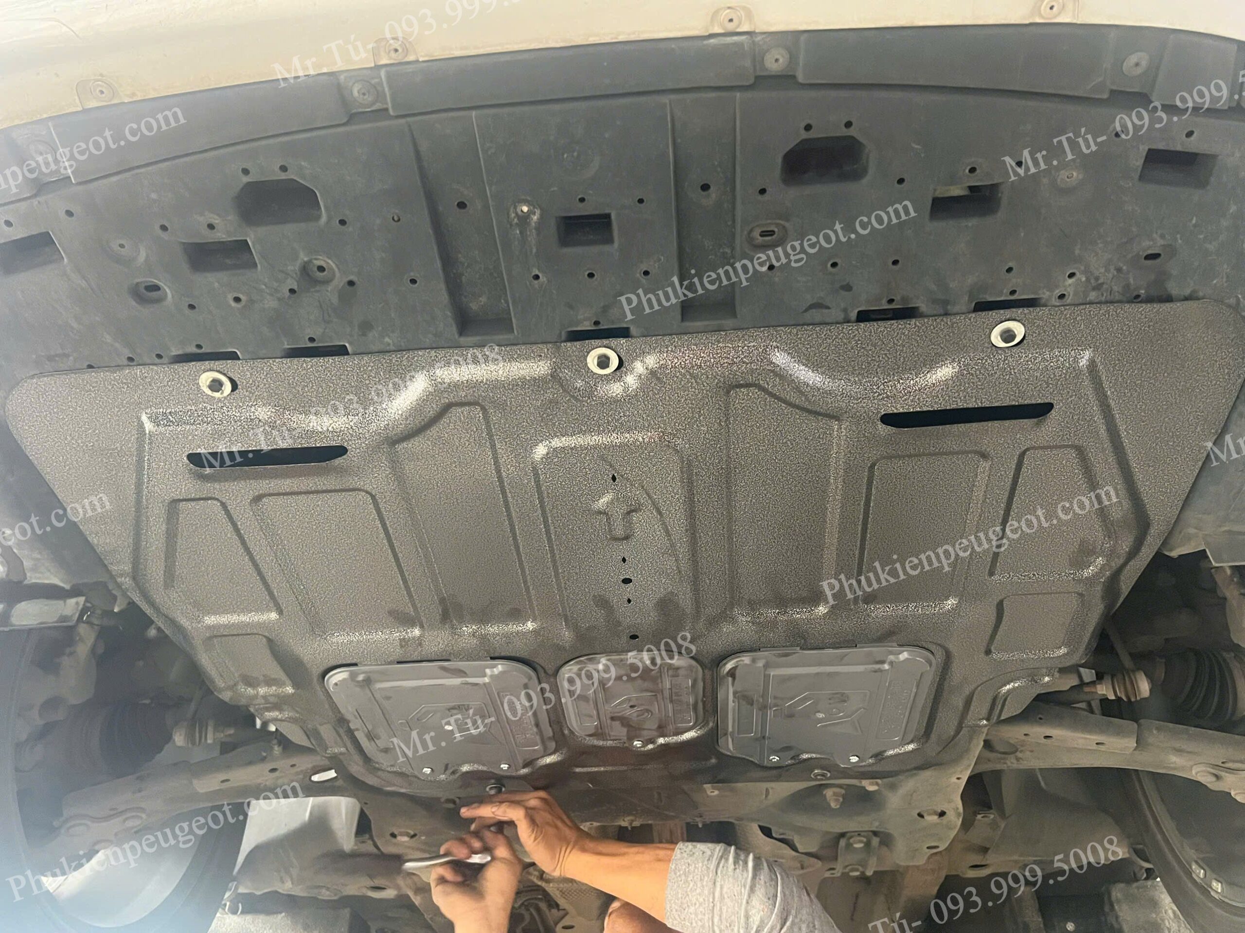 phu-tung-tam-bao-ve-dong-co-peugeot (8)