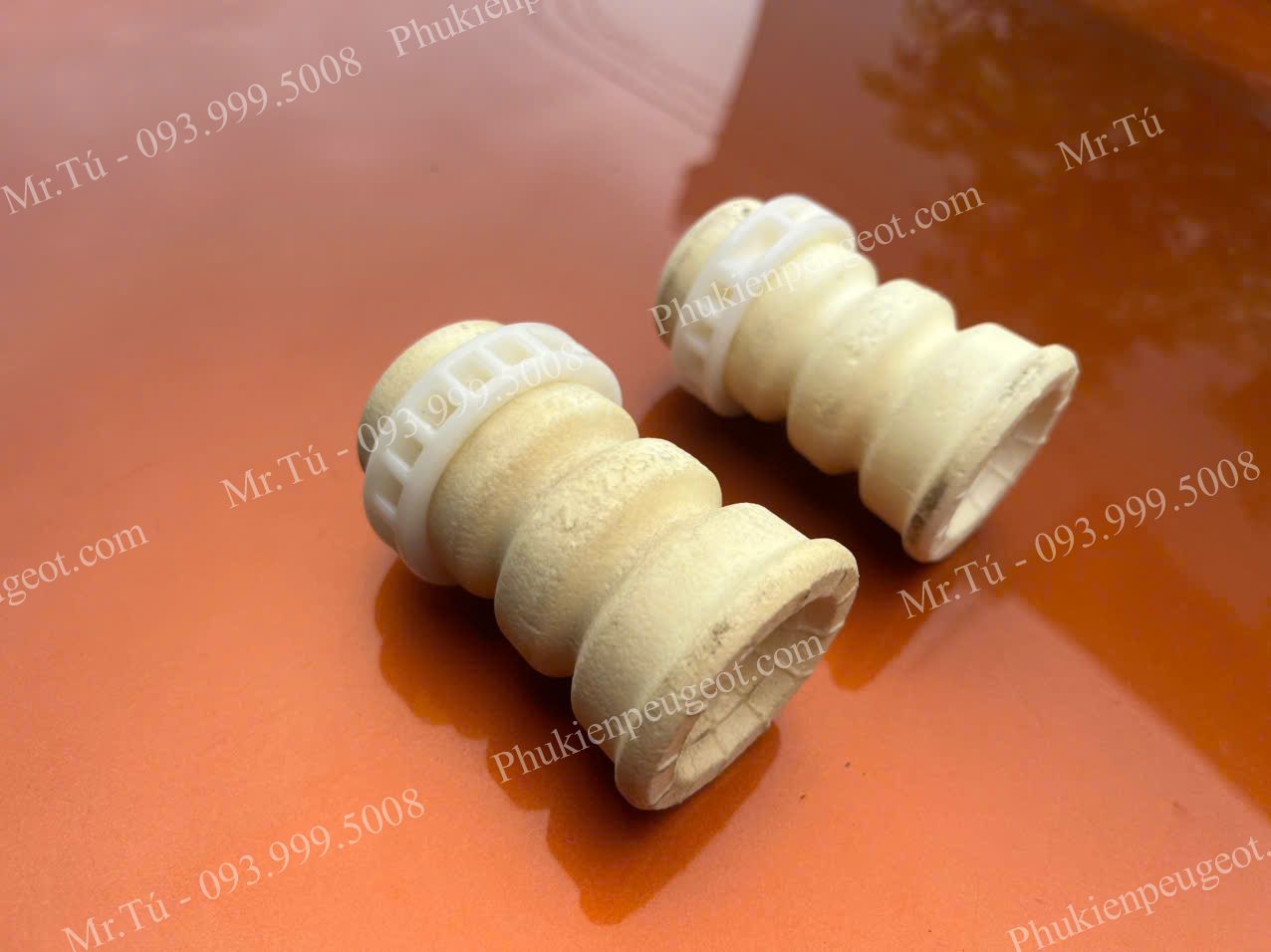 tam-bong-giam-xoc-truoc-peugeot-2008 (4)
